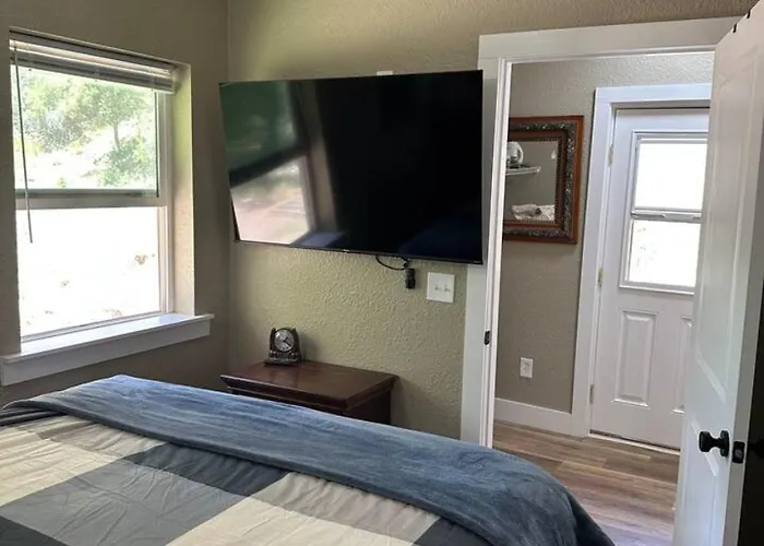 Stonehouse Historic Arizona Canyon Retreat